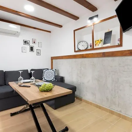 Holiday home Bobevata - Entire House - Stunning View Old Town Veliko Tarnovo